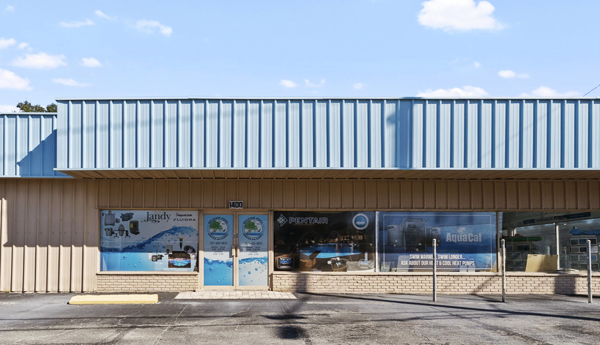 LARGO RETAIL / FLEX BUILDING FOR SALE