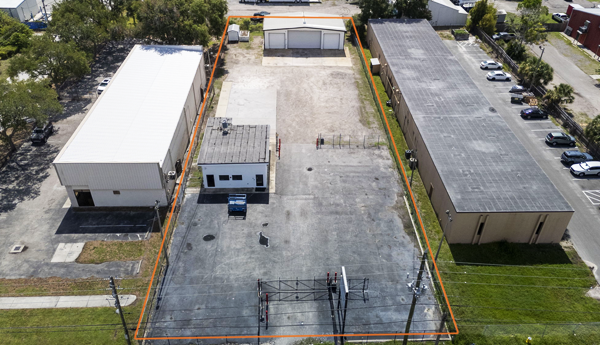 MID COUNTY OFFICE & WAREHOUSE FOR SALE